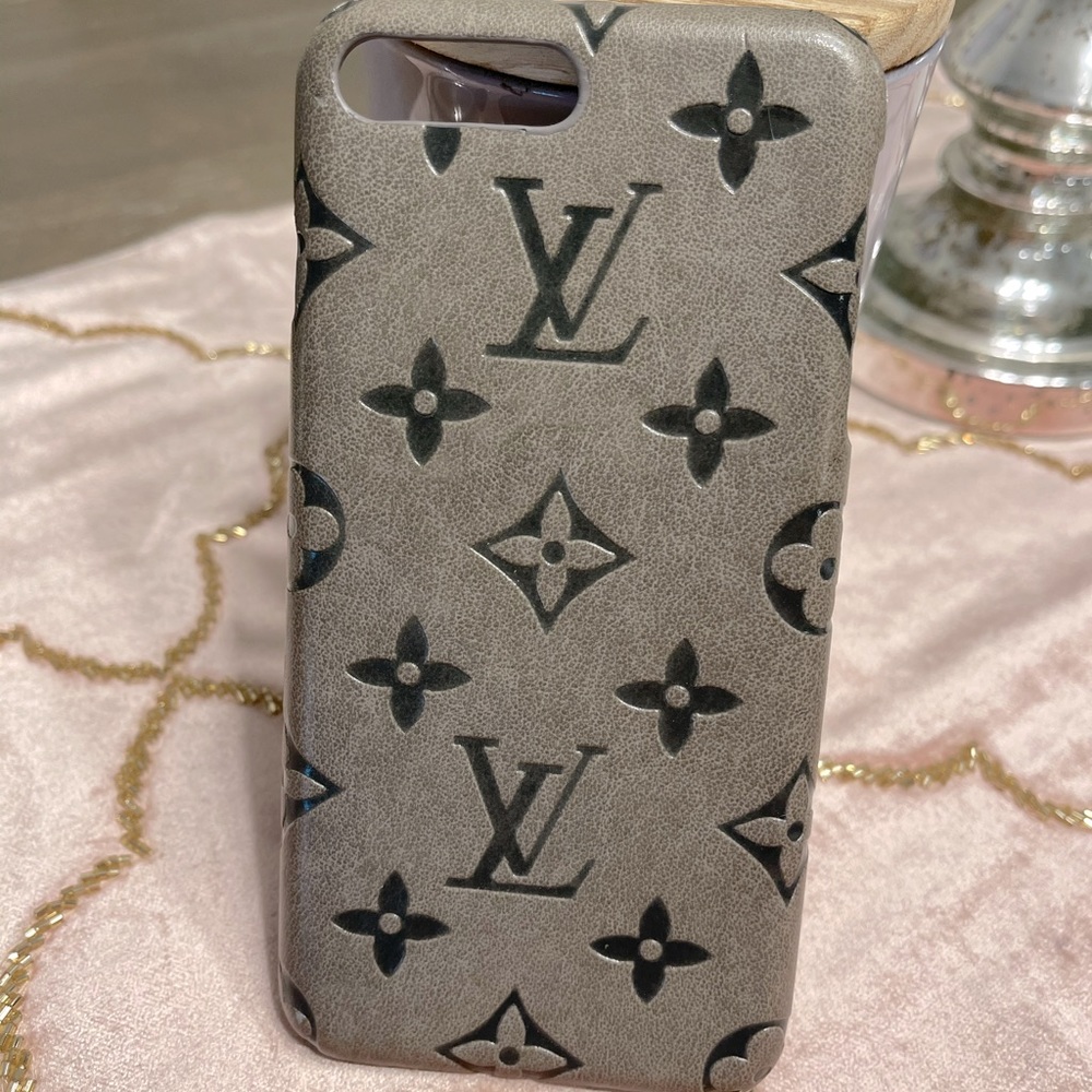 iPhone 8 Plus phone case